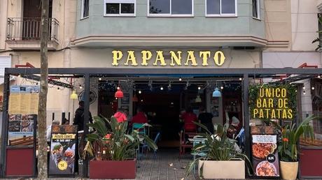 Papanato, un buffet libre de empanadas y hamburguesas