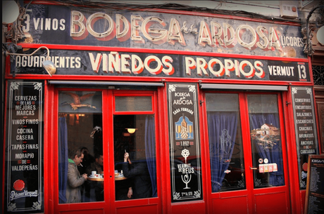 Top 10 mejores Restaurantes en el barrio de Malasaña: Celebrando la cocina local