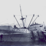 1959: el mercante “ANTARTICO”, embarrancado en la playa de Somo