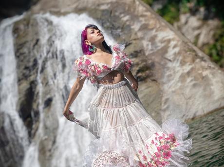 Evelyn Soto y su nuevo lanzamiento ‘Llora el corazón’ generan repercusiones en audiencias de todo el mundo