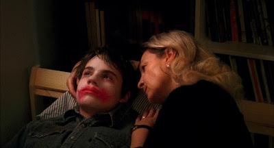 Lost country: Arden las calles