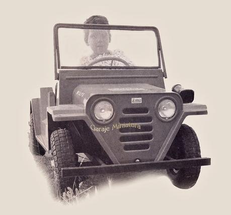 Jeep a escala a motor de la empresa Comercial Le Mans