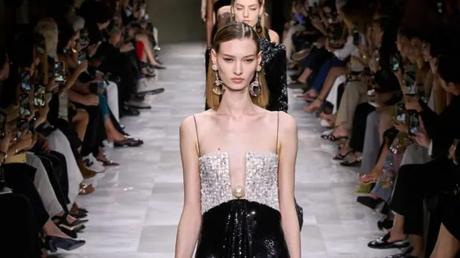 Armani Reinventa el Estilo Gatsby en París