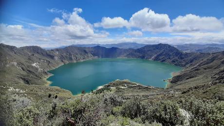 ECUADOR : LA LAGUNA DE QUILOTOA Y LA FIESTA DE LA MAMA NEGRA ECUADOR : LA LAGUNA DE QUILOTOA Y LA FIESTA DE LA MAMA NEGRA