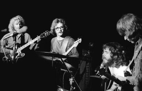 EN 1969 LOS INIMITABLES CREEDENCE PUBLICARON TRES ELEPÉS, TRES, CON TEMAS ETERNOS EN 1969 LOS INIMITABLES CREEDENCE PUBLICARON TRES ELEPÉS, TRES, CON TEMAS ETERNOS