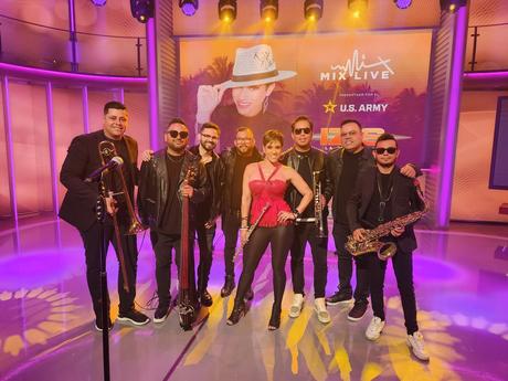 Izis La Enfermera de la Salsa Deleita al Público en su Segunda Presentación en Uforia Music Izis_La_Enfermera_de_la_Salsa_-_UFORIA_Mix_Live