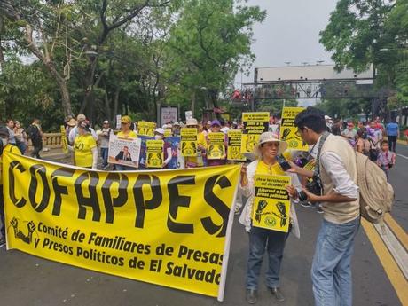 El Salvador: ya no canta el gallo