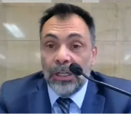 Lesa humanidad: siempre hay lugar para una enajenación más.