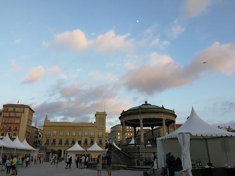 TARDE DE TOROS TARDE DE TOROS