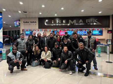 Motociclistas en función “El Club de los Vándalos” en Cinemark Cenco Alto Las Condes unnamed