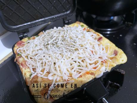 Tortilla en sandwichera, receta de aprovechamiento Tortilla en sandwichera, receta de aprovechamiento