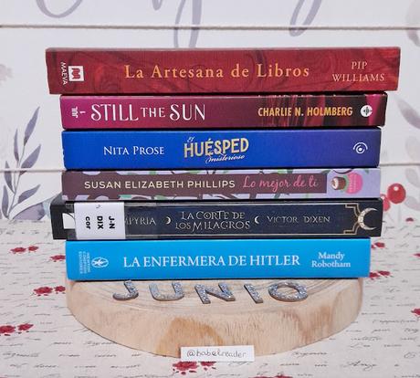 Mis lecturas del mes: misterio, guerras y vampiros Mis lecturas del mes: misterio, guerras y vampiros