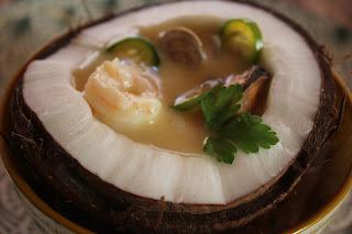 SOPA DE MARISCO CON LECHE DE COCO