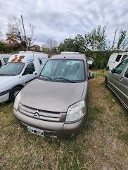 El Ciudad subasta autos oficiales