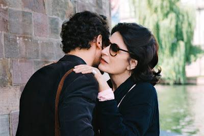 Merci, Anouk; thank you, Donald