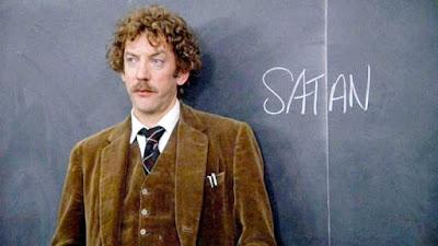 Merci, Anouk; thank you, Donald