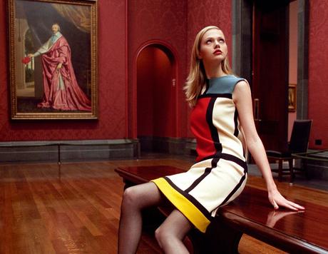 Vestido Recto Icono de la Moda Atemporal