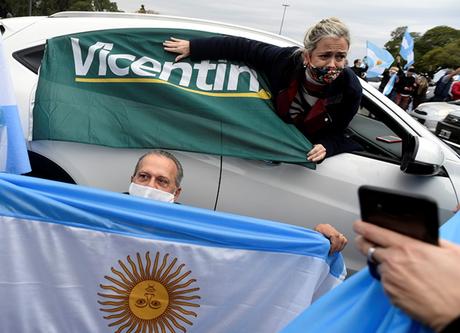 Fugadores y recuerdos del futuro