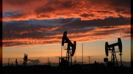 La política económica de la derecha: Regalar el petróleo para tener el poder (2) La política económica de la derecha: Regalar el petróleo para tener el poder (2)