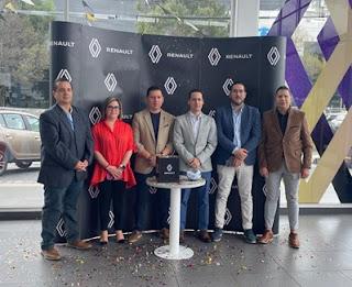 RENAULT CONCLUYE SU CAMPAÑA “SIN EXCUSAS” CON LA PREMIACIÓN DE GANADORES RENAULT CONCLUYE SU CAMPAÑA “SIN EXCUSAS” CON LA PREMIACIÓN DE GANADORES