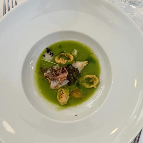 agua chile de pepino chipirones y trufa