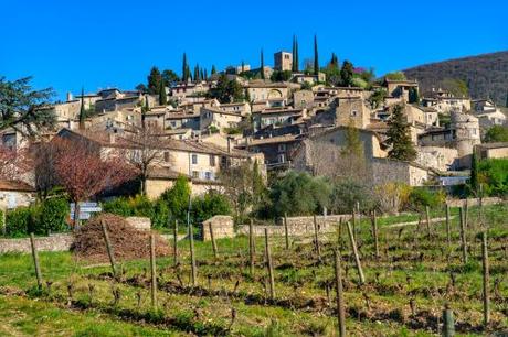 Rhône-Alpes: castillos, pueblos medievales y vistas panorámicas Rhône-Alpes: castillos, pueblos medievales y vistas panorámicas