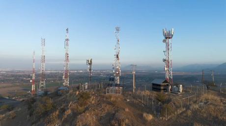 Internet ya es “bien de uso público” ¿Qué falta para reducir la brecha? Netline antenas