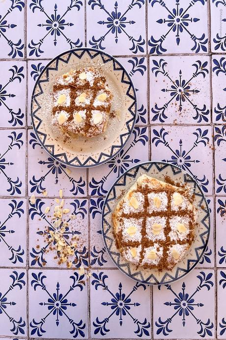 Pastela de pollo y almendras