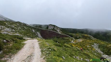 Desvío a Sotres desde la pista