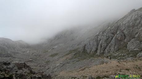 Camino a las minas de Mazarrasa