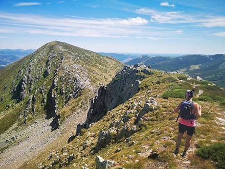 Pico Toneo y Sierra de Sentiles desde San Isidro