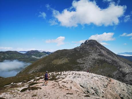 Pico Toneo y Sierra de Sentiles desde San Isidro