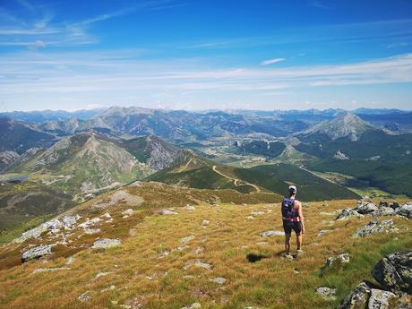 Pico Toneo y Sierra de Sentiles desde San Isidro