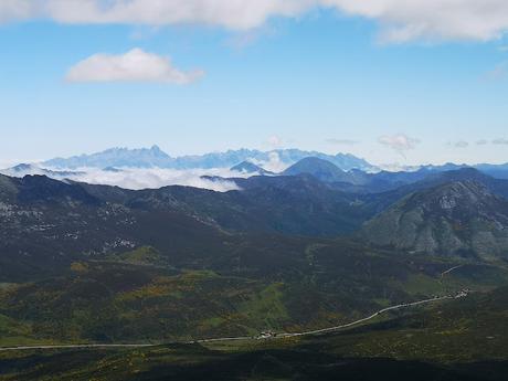 Pico Toneo y Sierra de Sentiles desde San Isidro