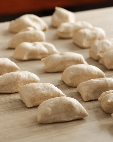 trozos de masa de pan integral