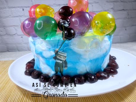 Tarta de cerezas y globos