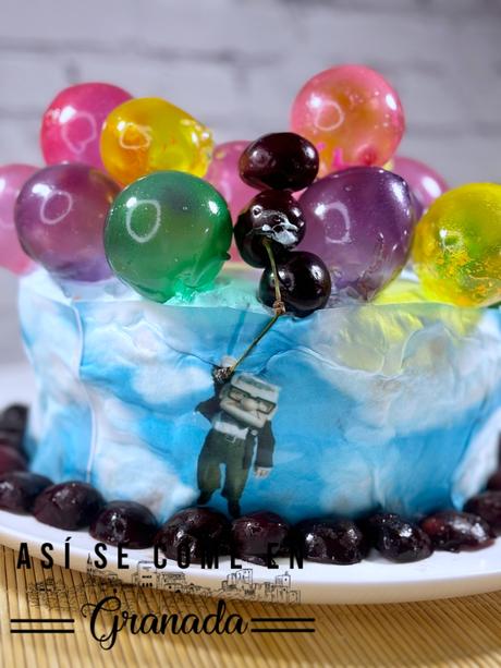 Tarta de cerezas y globos