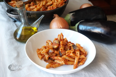 Macarrones con berenjenas y tomate Macarrones con berenjenas y tomate