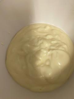 ENSALADA  CON MANZANA UVAS Y QUESO