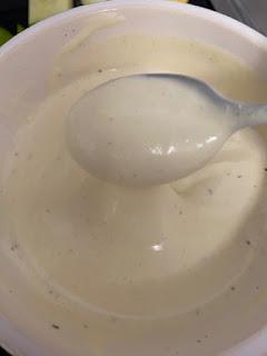 ENSALADA  CON MANZANA UVAS Y QUESO