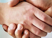 damos mano para saludar