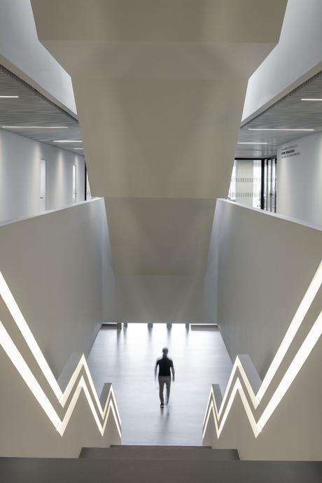 Faes Farma, Vizcaya / Estudio IDOM Faes Farma, Vizcaya / Estudio IDOM