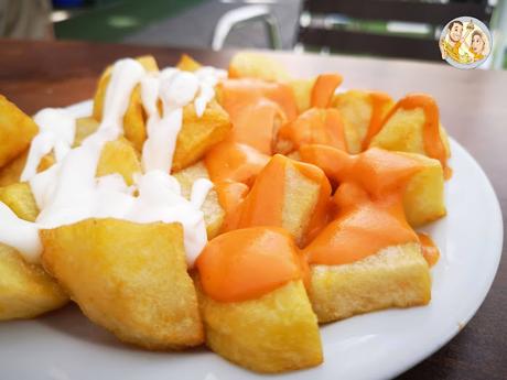 Patatas mixtas en el Bar Gredos Patatas mixtas en el Bar Gredos, patatas bravas, bravas más baratas Madrid, Bar Gredos Moratalaz