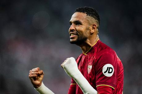 El Sevilla FC mantiene su plan de mercado con su delantero más cotizado