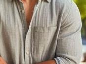 Detrás inteligencia artificial cuñado blanco joven)