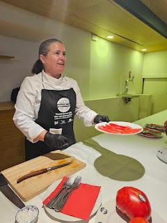 TERTULIA TOMATE HUEVO DE TORO DEL GUADALHORCE: UN TOMATE 5 ESTRELLAS