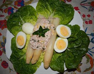 Ensalada de espárragos y huevos