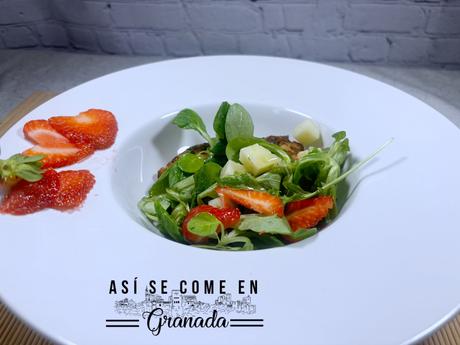 Ensalada de pollo y fresas Ensalada de pollo y fresas