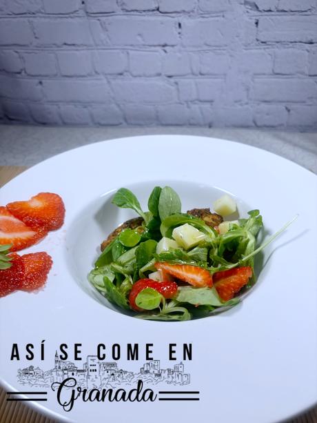 Ensalada de pollo y fresas Ensalada de pollo y fresas