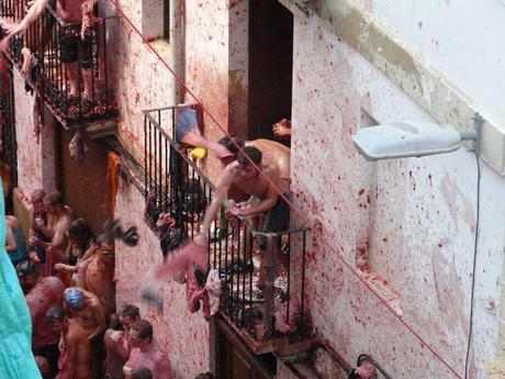 Guía esencial de La Tomatina - Fiesta en España La Tomatina